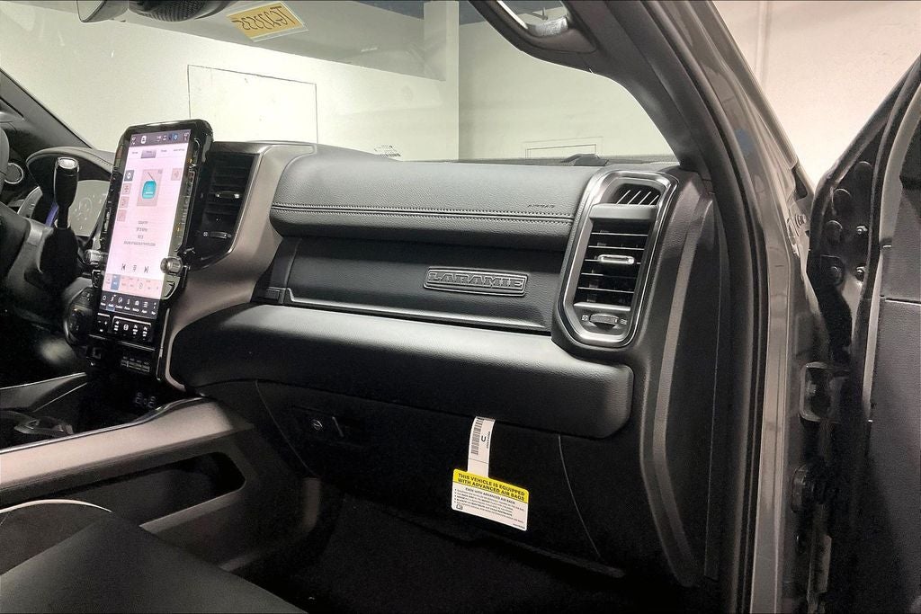 2026 RAM Ram 3500 RAM 3500 LARAMIE MEGA CAB 4X4 6'4' BOX