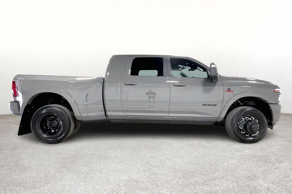 2026 RAM Ram 3500 RAM 3500 LIMITED MEGA CAB 4X4 6'4' BOX