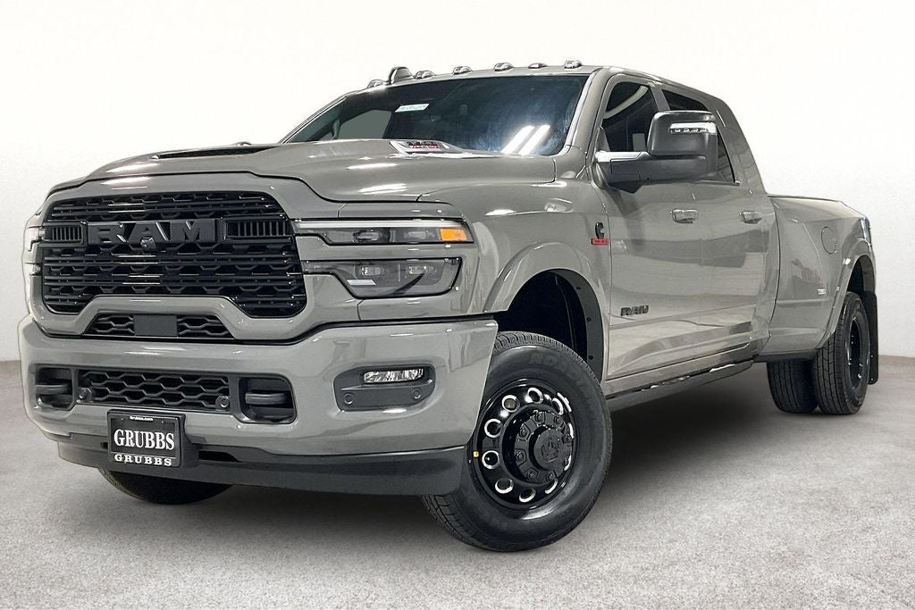 2027 RAM Ram 3500 RAM 3500 LIMITED MEGA CAB 4X4 6'4' BOX