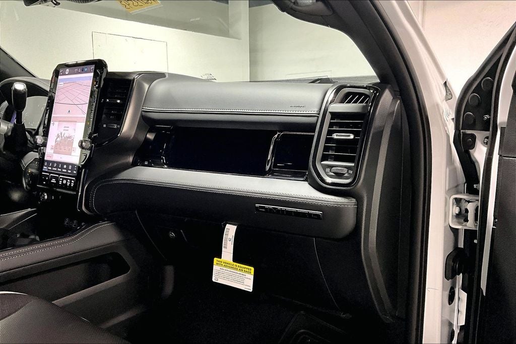 2026 RAM Ram 3500 RAM 3500 LIMITED MEGA CAB 4X4 6'4' BOX