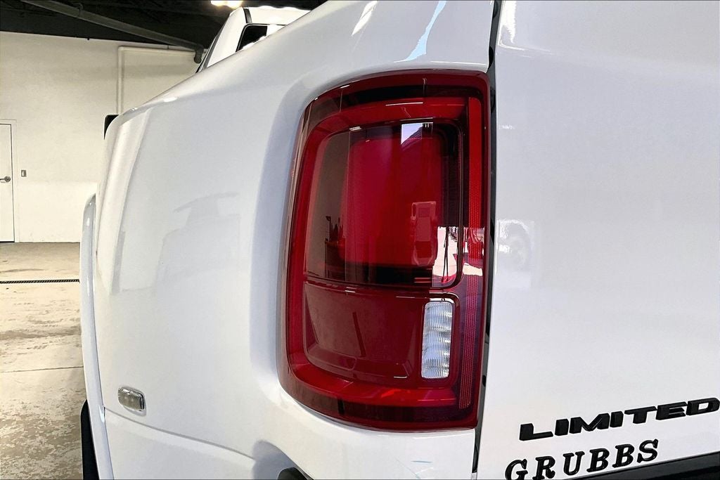 2026 RAM Ram 3500 RAM 3500 LIMITED MEGA CAB 4X4 6'4' BOX