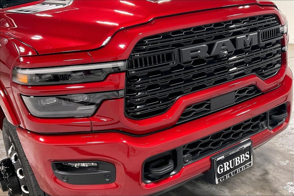 2027 RAM Ram 3500 RAM 3500 LIMITED CREW CAB 4X4 8' BOX