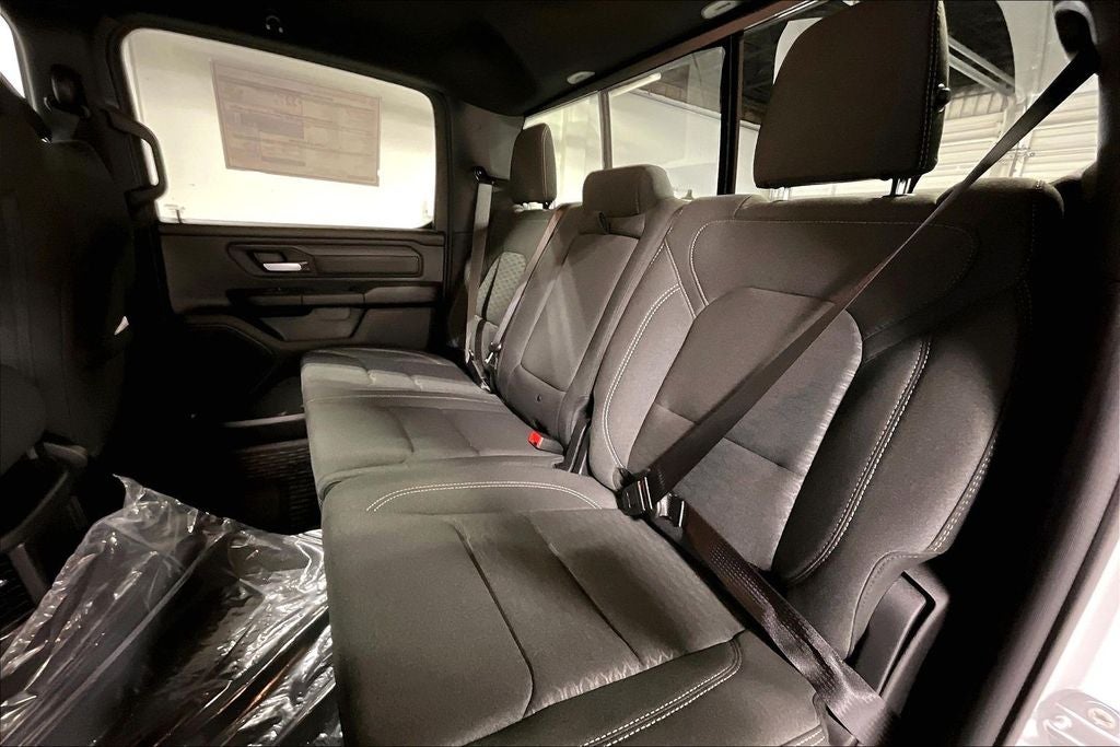 2026 RAM 1500 RAM 1500 EXPRESS CREW CAB 4X2 5'7' BOX