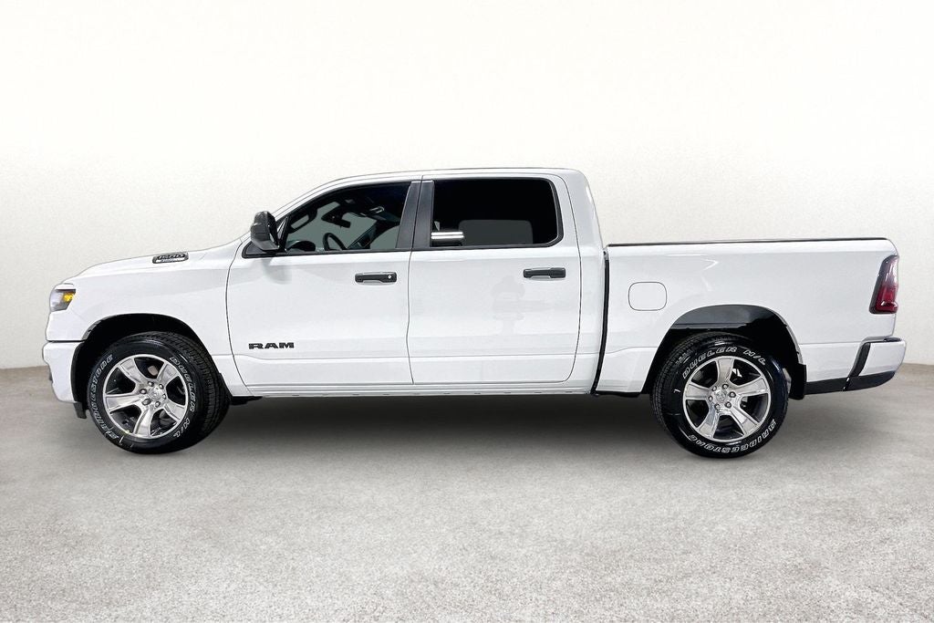 2026 RAM 1500 RAM 1500 EXPRESS CREW CAB 4X2 5'7' BOX