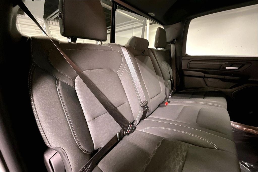 2026 RAM 1500 RAM 1500 EXPRESS CREW CAB 4X2 5'7' BOX