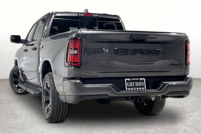 2027 RAM Ram 1500 RAM 1500 EXPRESS CREW CAB 4X4 5'7' BOX