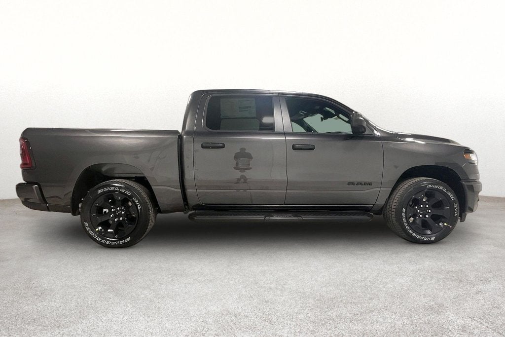 2027 RAM Ram 1500 RAM 1500 EXPRESS CREW CAB 4X4 5'7' BOX
