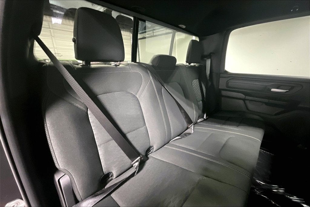 2027 RAM Ram 1500 RAM 1500 EXPRESS CREW CAB 4X4 5'7' BOX