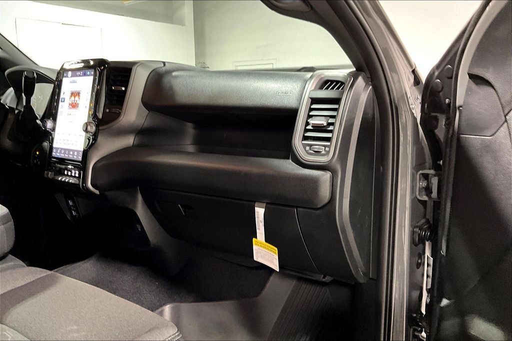 2026 RAM Ram 2500 RAM 2500 BLACK EXPRESS CREW CAB 4X4 6'4' BOX