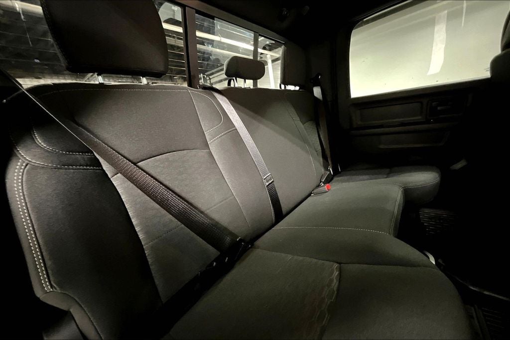 2026 RAM Ram 2500 RAM 2500 BLACK EXPRESS CREW CAB 4X4 6'4' BOX
