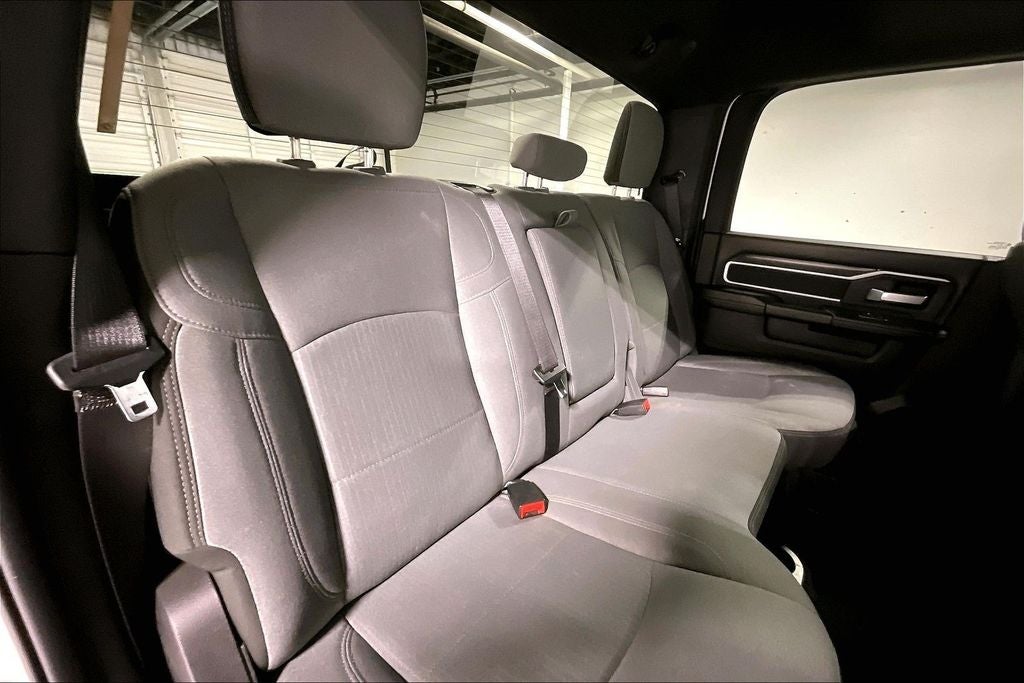 2024 RAM 2500 Big Horn Crew Cab 4x4 8' Box