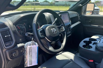 2025 RAM Ram 3500 Chassis Cab RAM 3500 TRADESMAN CREW CAB CHASSIS 4X4 60' CA