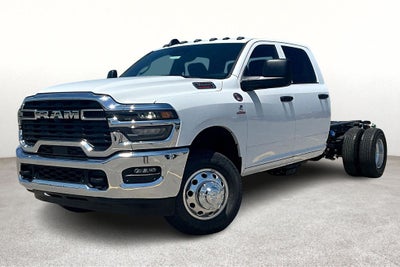 2025 RAM Ram 3500 Chassis Cab RAM 3500 TRADESMAN CREW CAB CHASSIS 4X4 60' CA