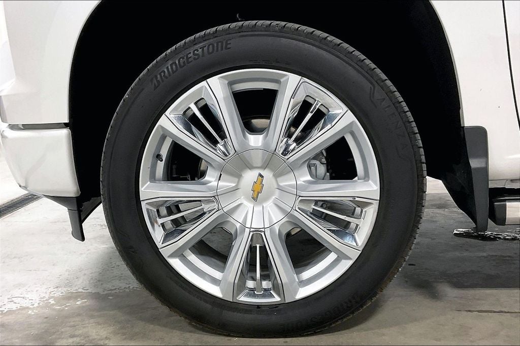 2025 Chevrolet Silverado 1500 4WD Crew Cab Short Bed High Country