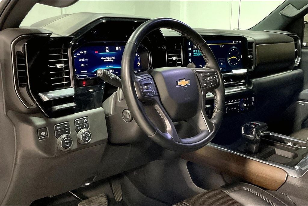2025 Chevrolet Silverado 1500 4WD Crew Cab Short Bed High Country