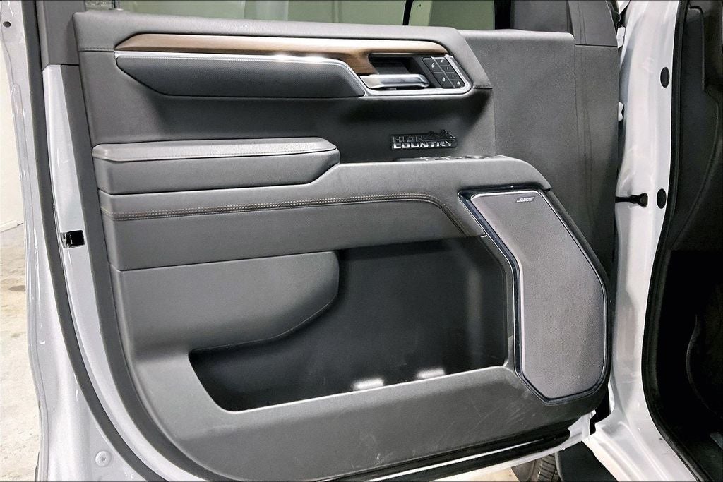2025 Chevrolet Silverado 1500 4WD Crew Cab Short Bed High Country