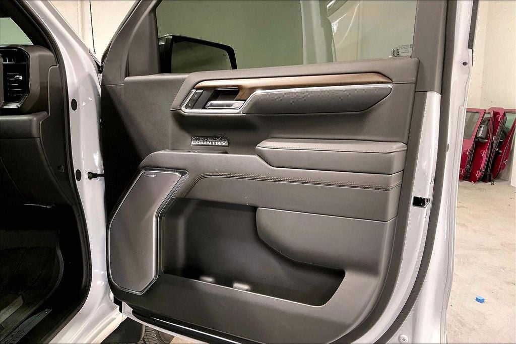 2025 Chevrolet Silverado 1500 4WD Crew Cab Short Bed High Country