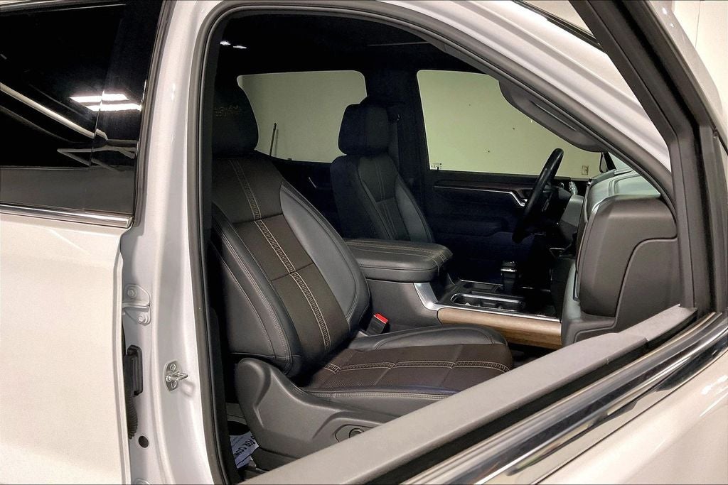 2025 Chevrolet Silverado 1500 4WD Crew Cab Short Bed High Country
