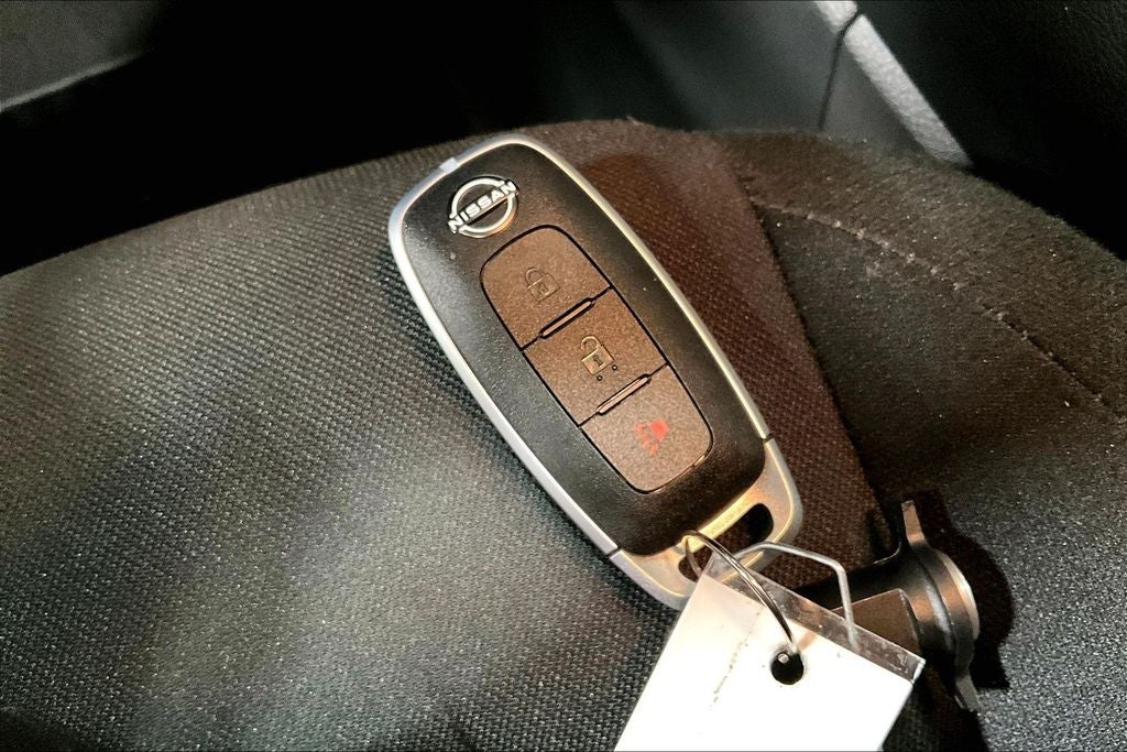 2024 Nissan Kicks S Xtronic CVT