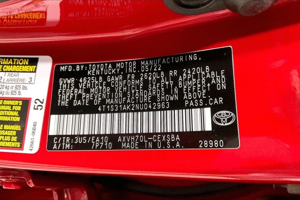 2022 Toyota Camry SE Hybrid