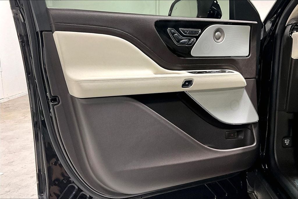 2024 Lincoln Aviator Black Label