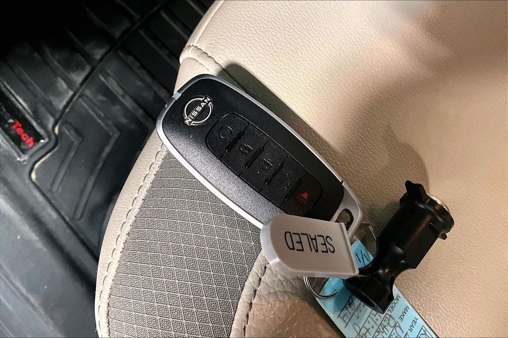 2023 Nissan Pathfinder SL 4WD