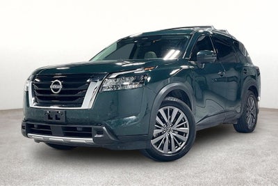2023 Nissan Pathfinder SL 4WD