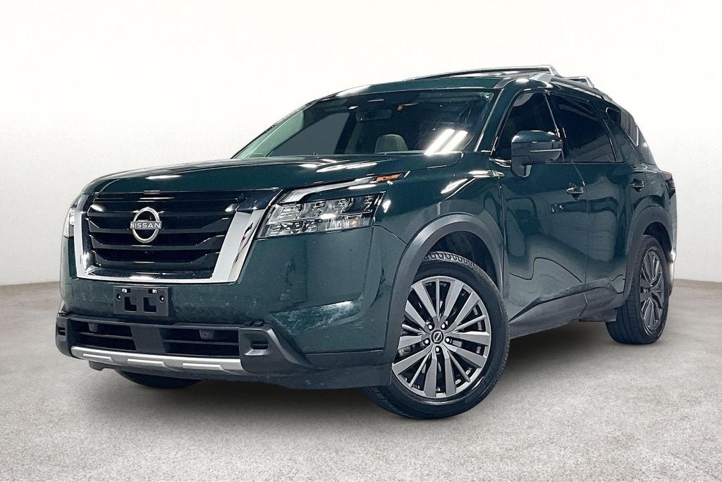 2023 Nissan Pathfinder SL 4WD