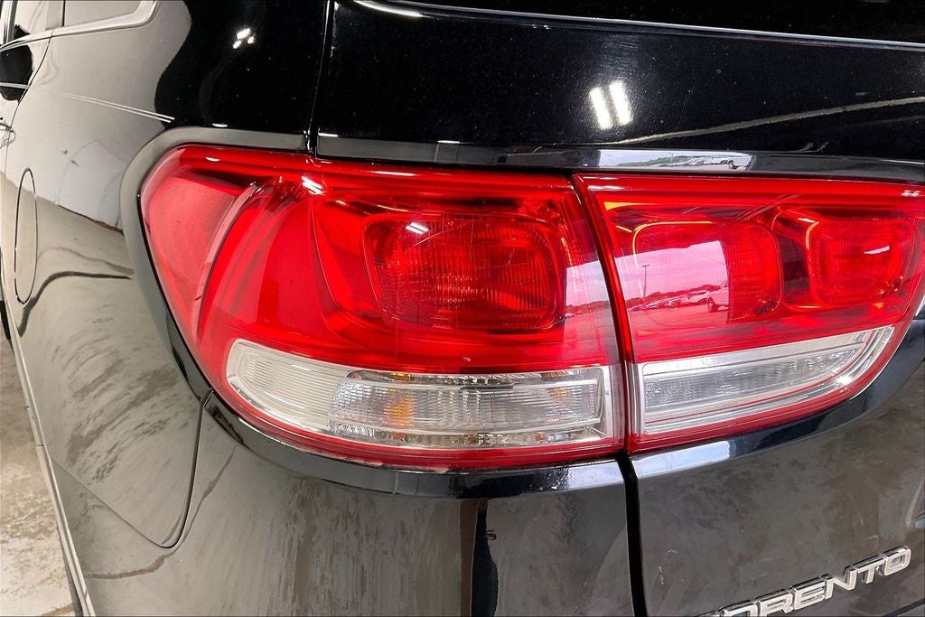2016 Kia Sorento L