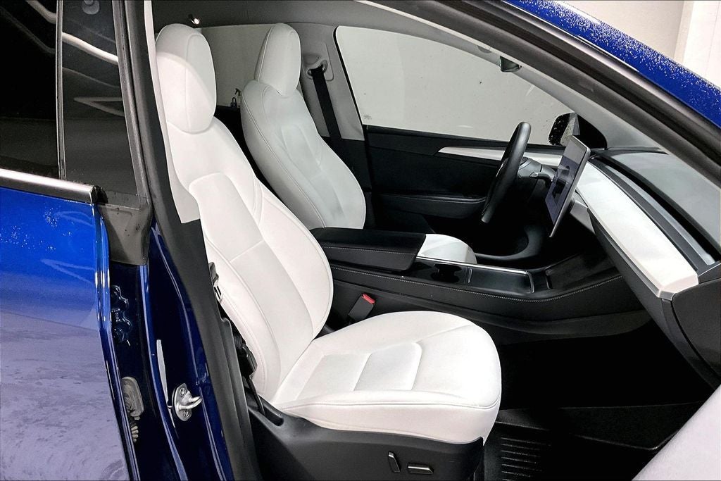 2024 Tesla Model Y Long Range Dual Motor All-Wheel Drive