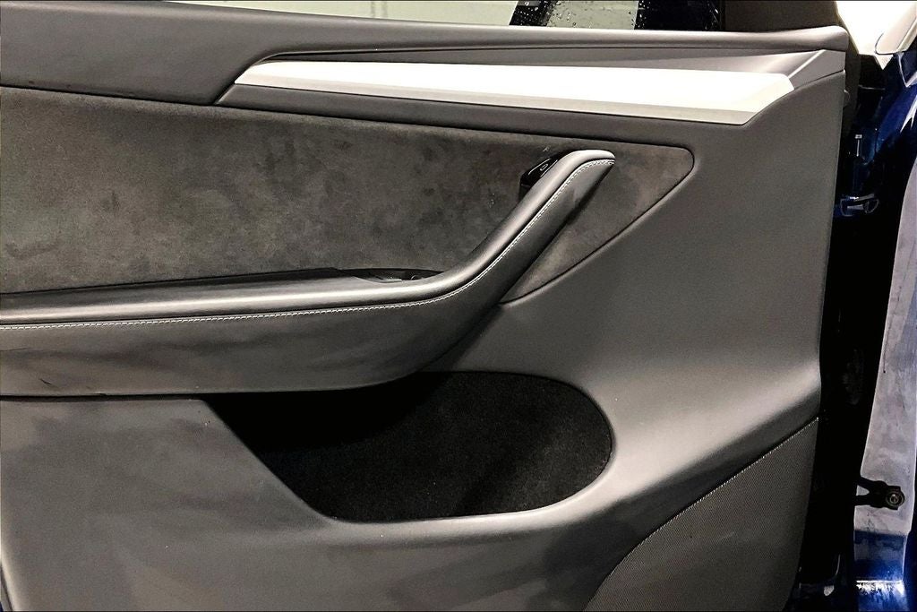 2024 Tesla Model Y Long Range Dual Motor All-Wheel Drive