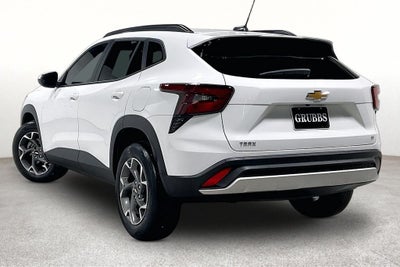 2026 Chevrolet Trax FWD LT