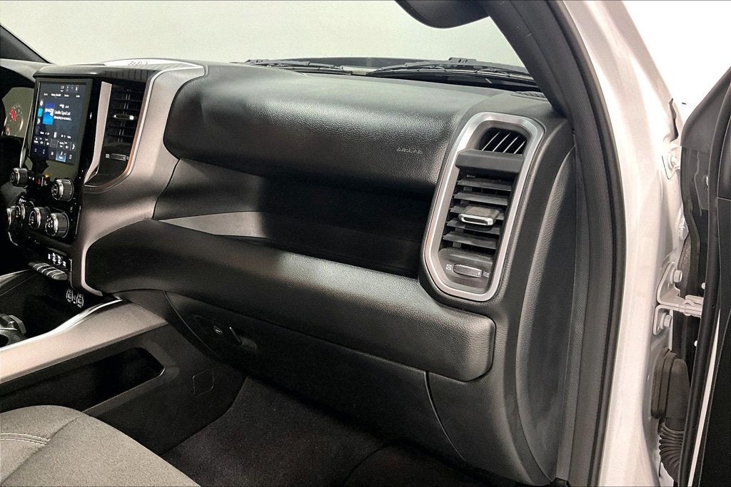 2025 RAM 1500 Tradesman Crew Cab 4x4 5'7" Box