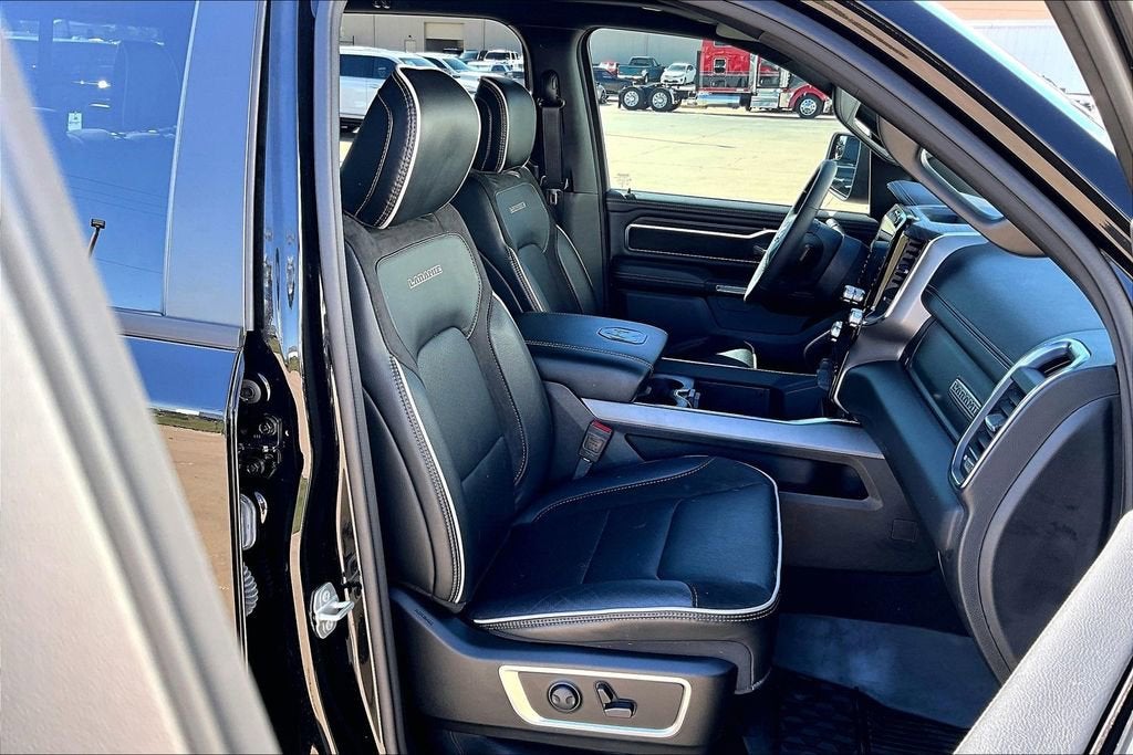 2025 RAM 1500 Laramie Crew Cab 4x4 5'7" Box