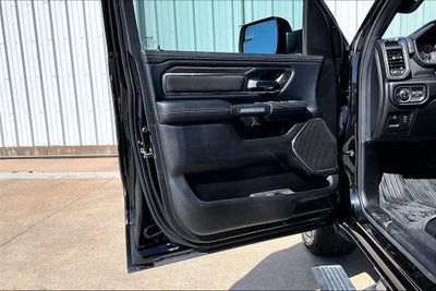 2025 RAM 1500 Laramie Crew Cab 4x4 5'7" Box