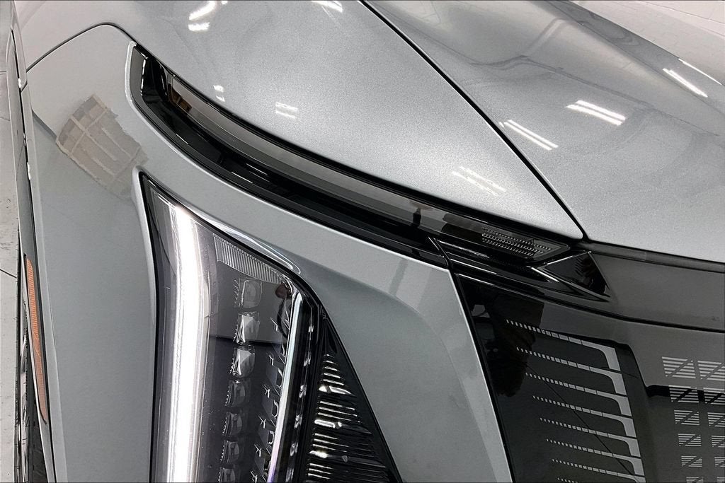 2027 Cadillac VISTIQ Sport