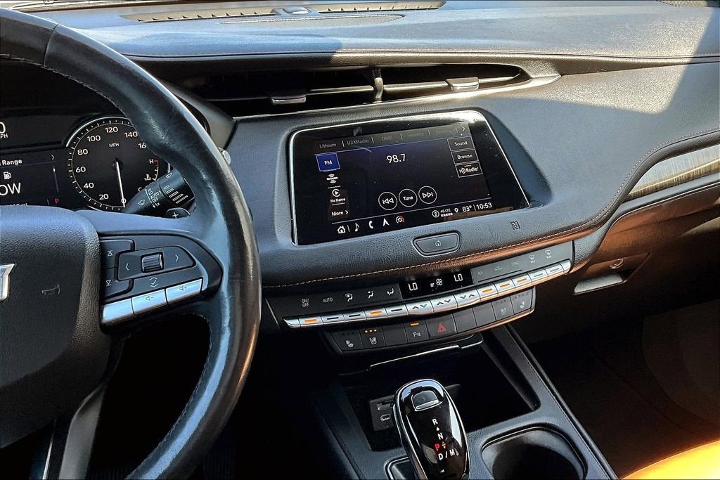 2021 Cadillac XT4 Premium Luxury