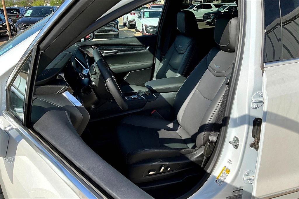 2025 Cadillac XT5 Premium Luxury