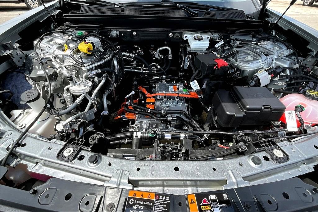 2025 Cadillac LYRIQ Sport 1