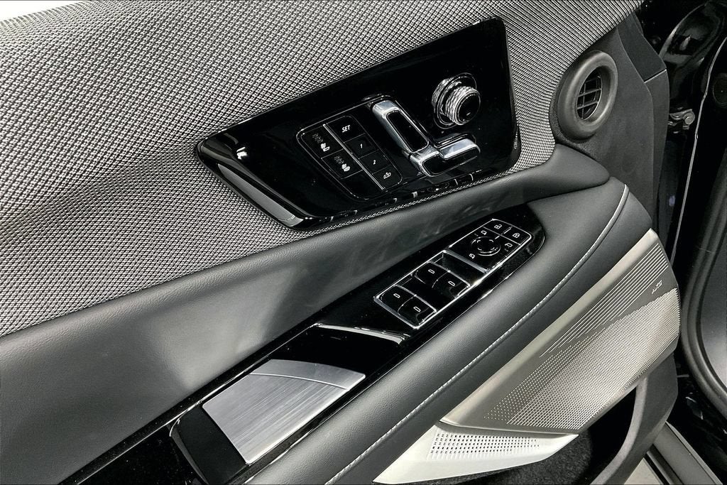 2027 Cadillac OPTIQ Luxury