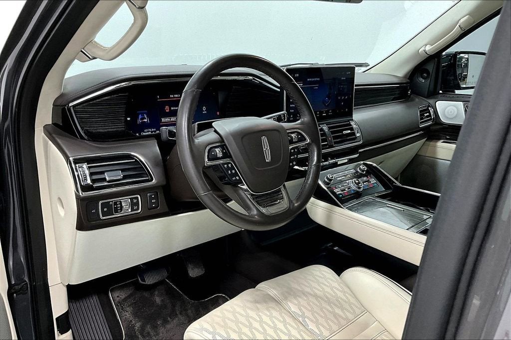 2023 Lincoln Navigator Black Label
