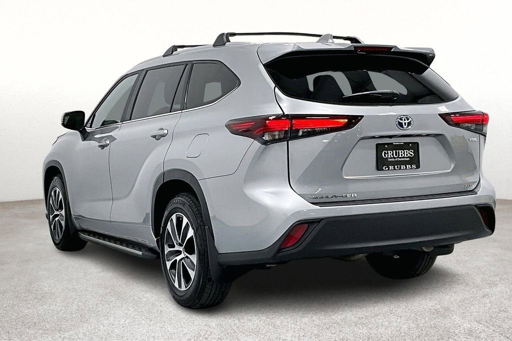 2024 Toyota Highlander Hybrid XLE