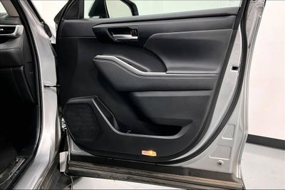 2024 Toyota Highlander Hybrid XLE