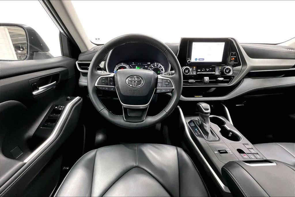 2024 Toyota Highlander Hybrid XLE