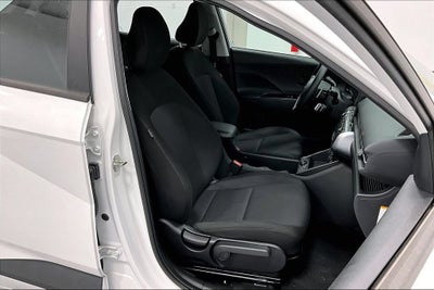2024 Hyundai Kona Electric SE