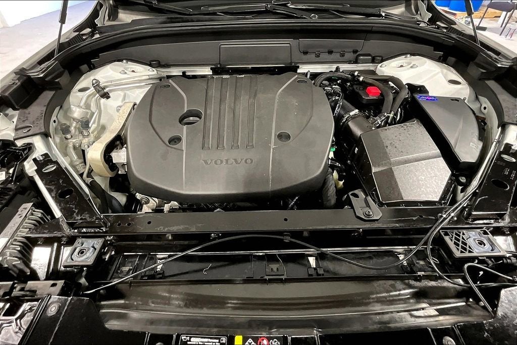 2022 Volvo XC60 Momentum