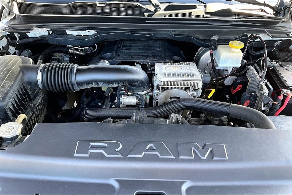 2019 RAM 1500 Longhorn Crew Cab 4x4 5'7" Box