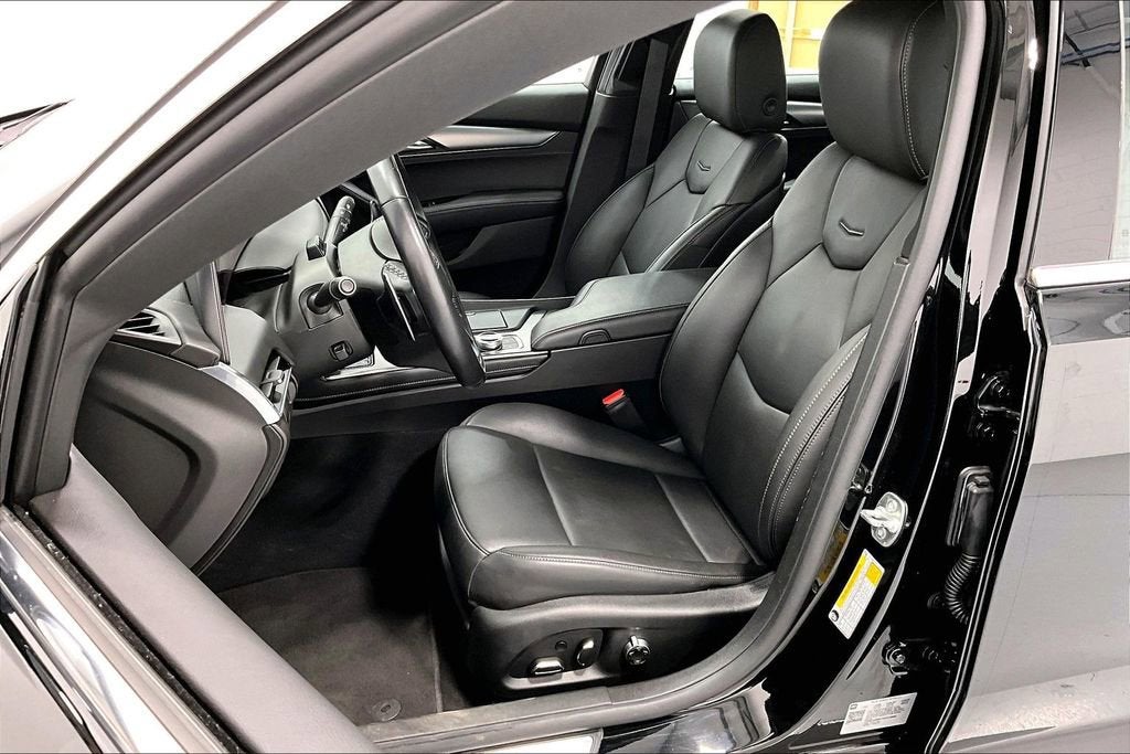 2025 Cadillac CT5 Premium Luxury