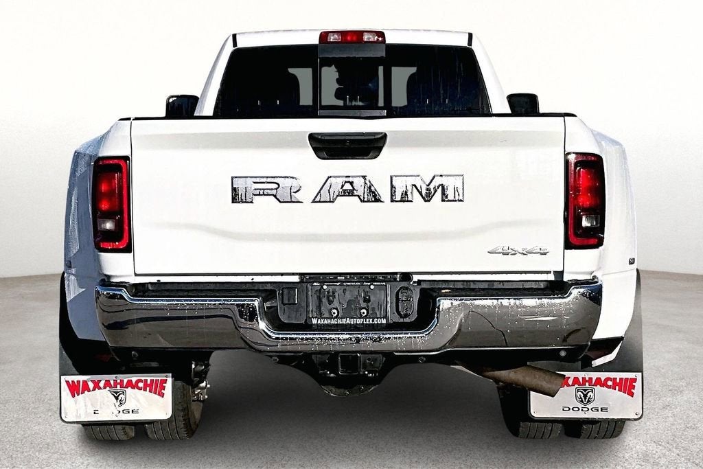 2025 RAM 3500 Tradesman Crew Cab 4x4 8' Box