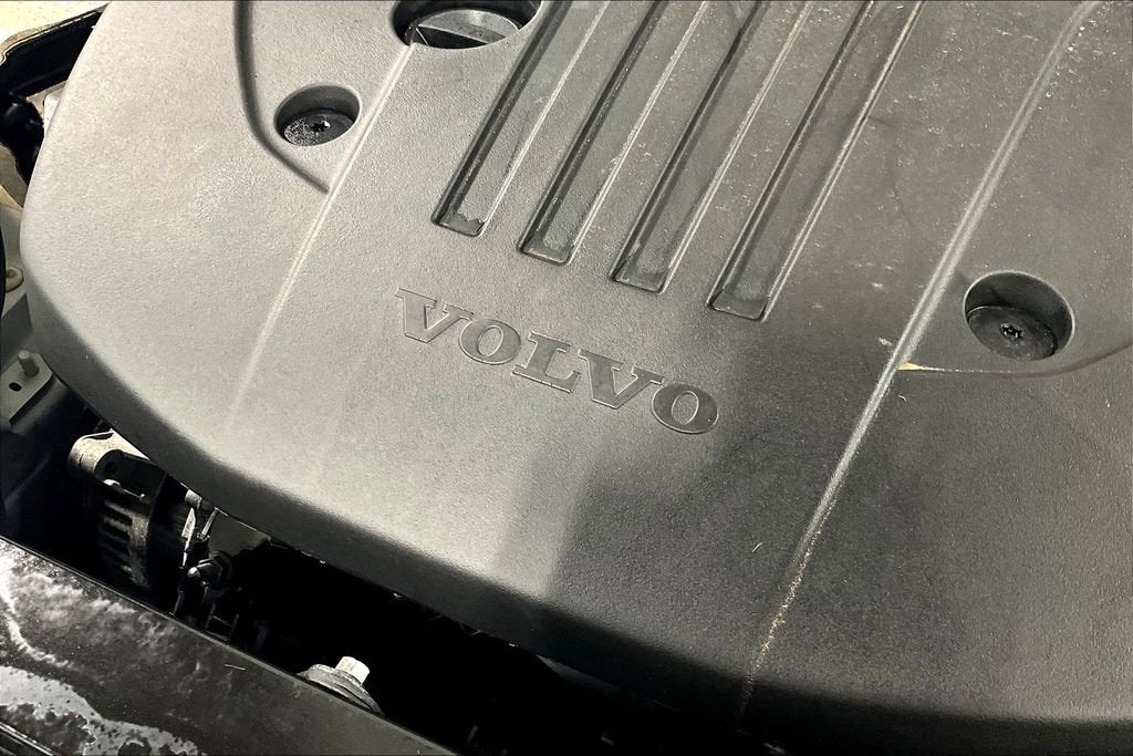 2022 Volvo XC60 Momentum